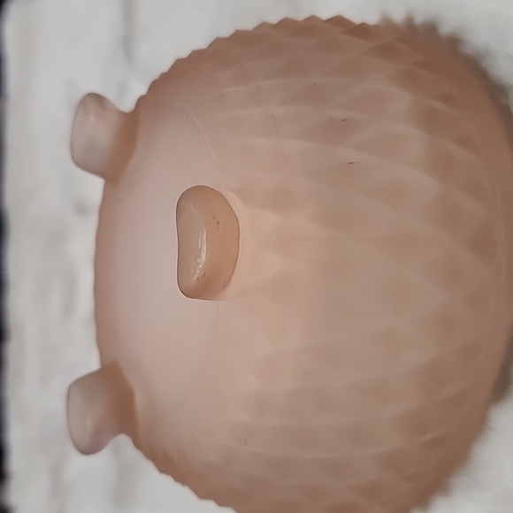 VINTAGE  LIGHT PINK GLASS DISH .3 FEET. - Picture 2 of 3